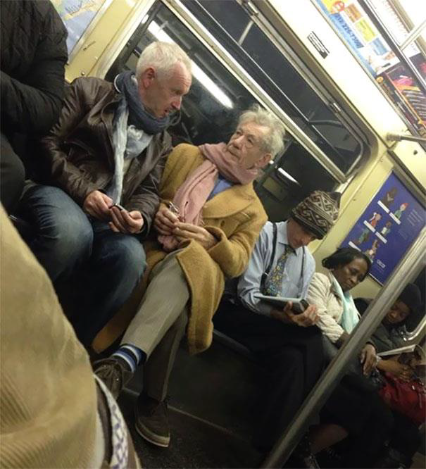 Metro Ian McKellen  Gandalf Magneto